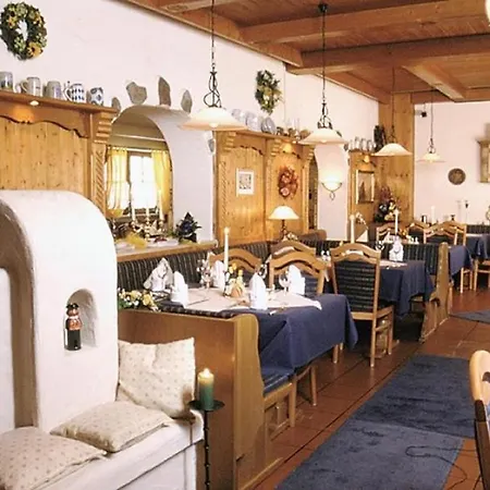 Otel Rothbacher Hof 3*
